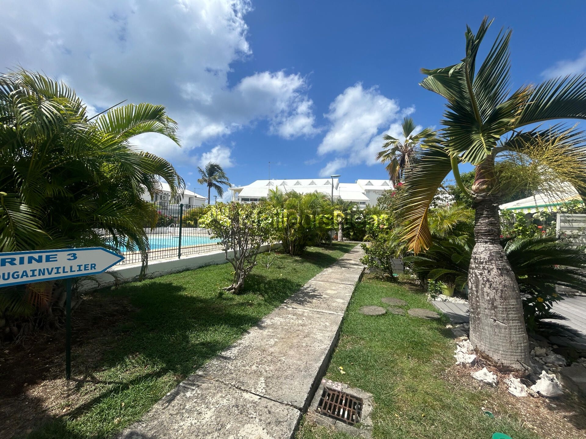 Appartement en duplex vue sur le golf, à rénover