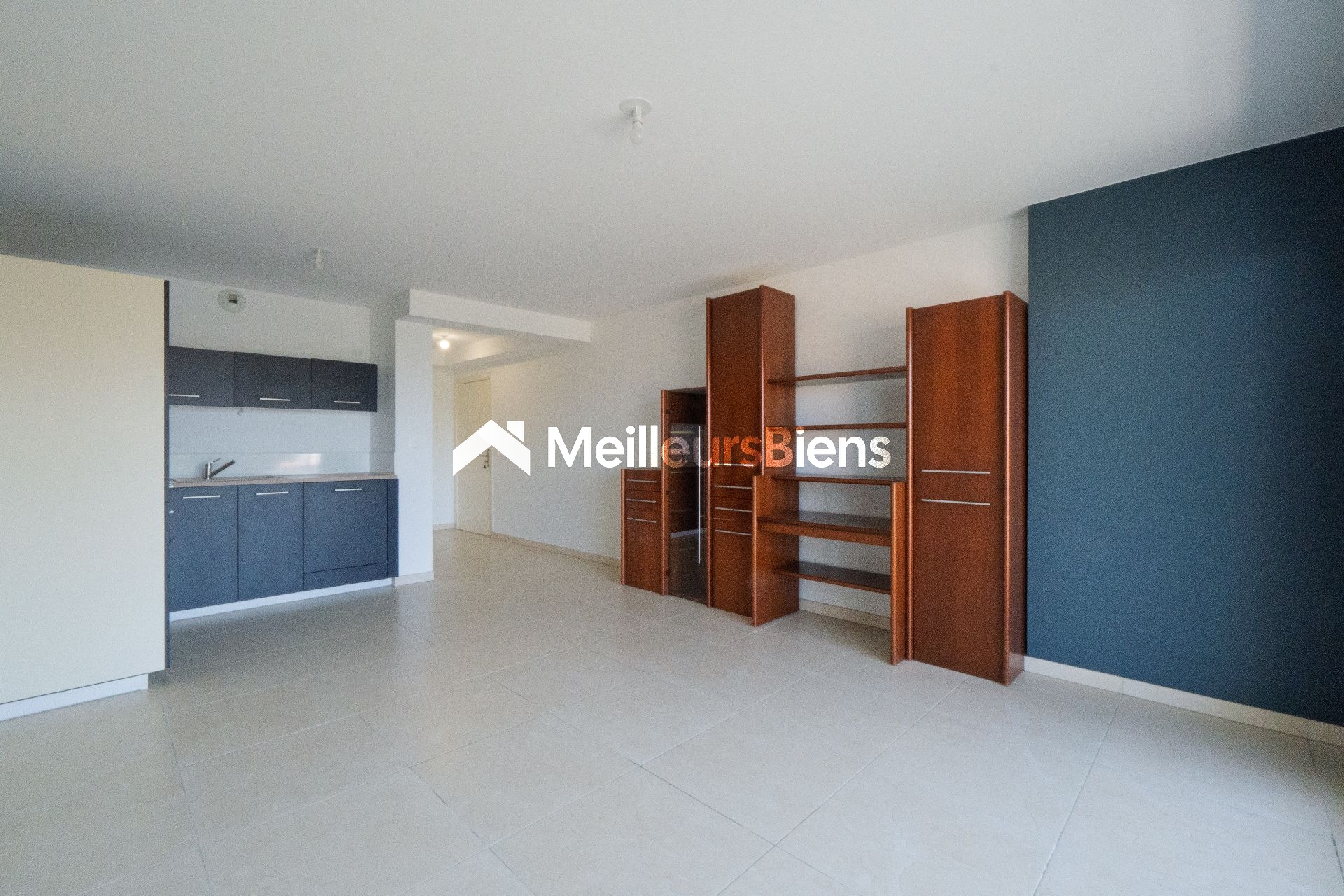 Appartement 1 pièce de 33 m² à Sète avec terrasse et parking