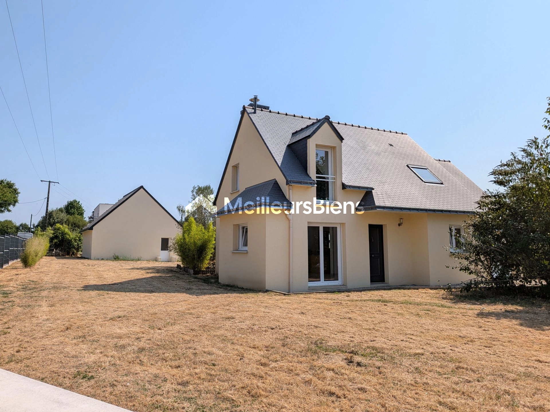 Maison familiale 4 pièces sur 1326 m² à Val d'Anast, proche commerces