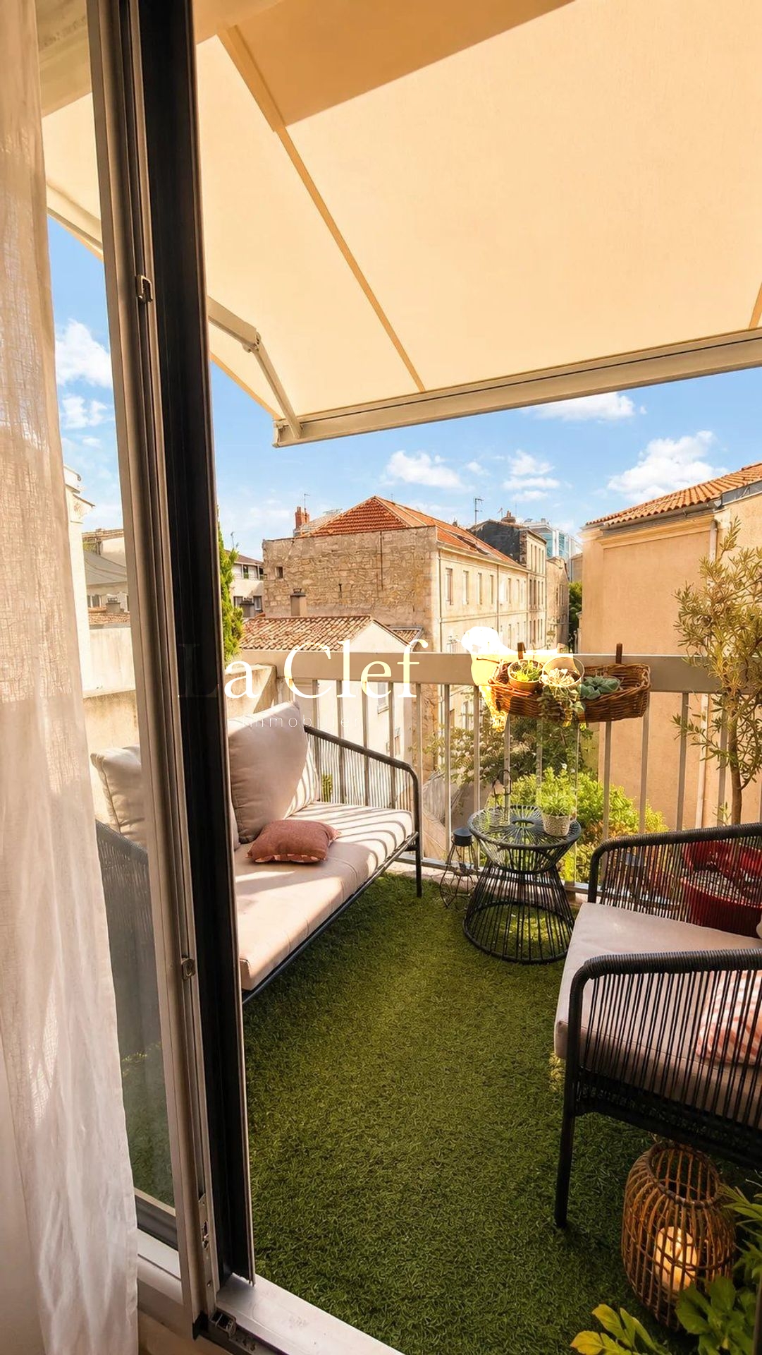 BORDEAUX CHARTRONS APPARTEMENT T4  2 BALCONS PLACE DE PARCKING