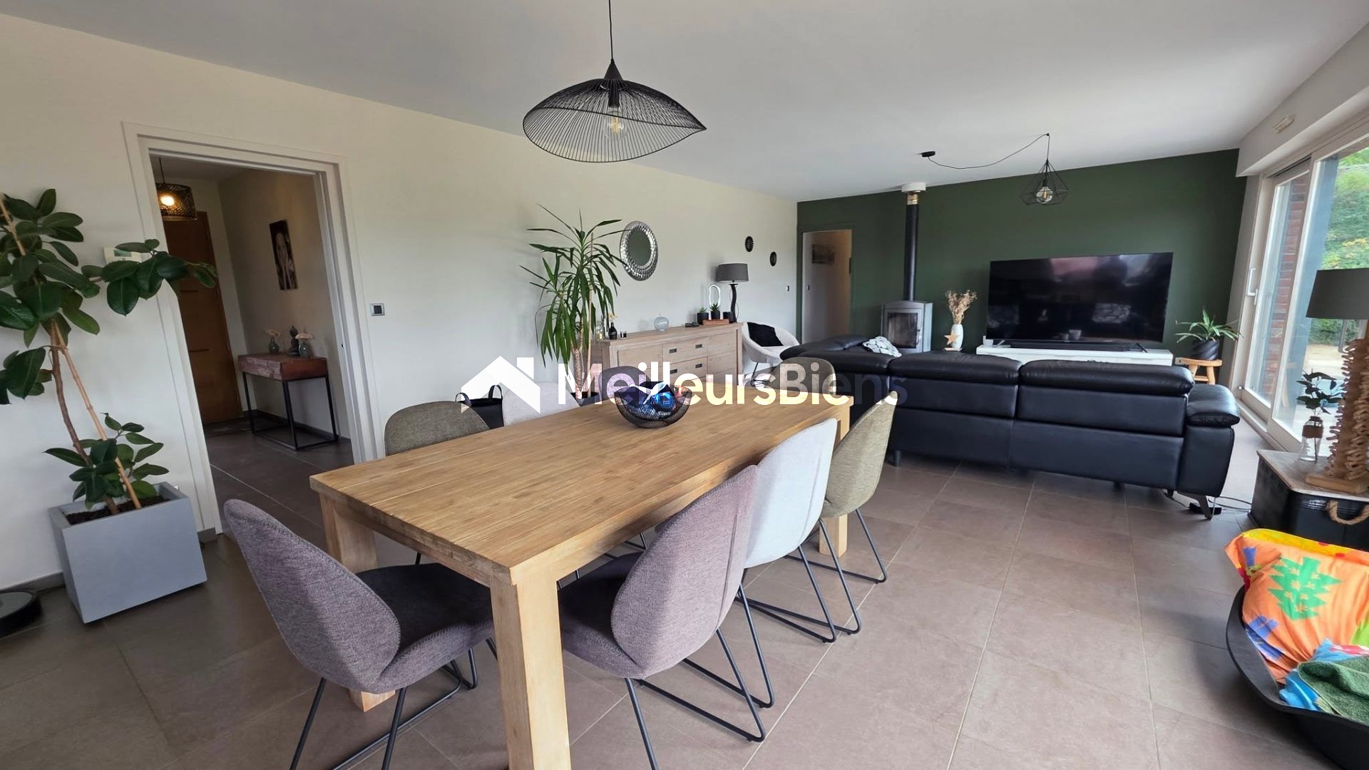Maison plain-pied 145 m² à Beaudignies, 4 chambres et sous-sol complet et Piscine