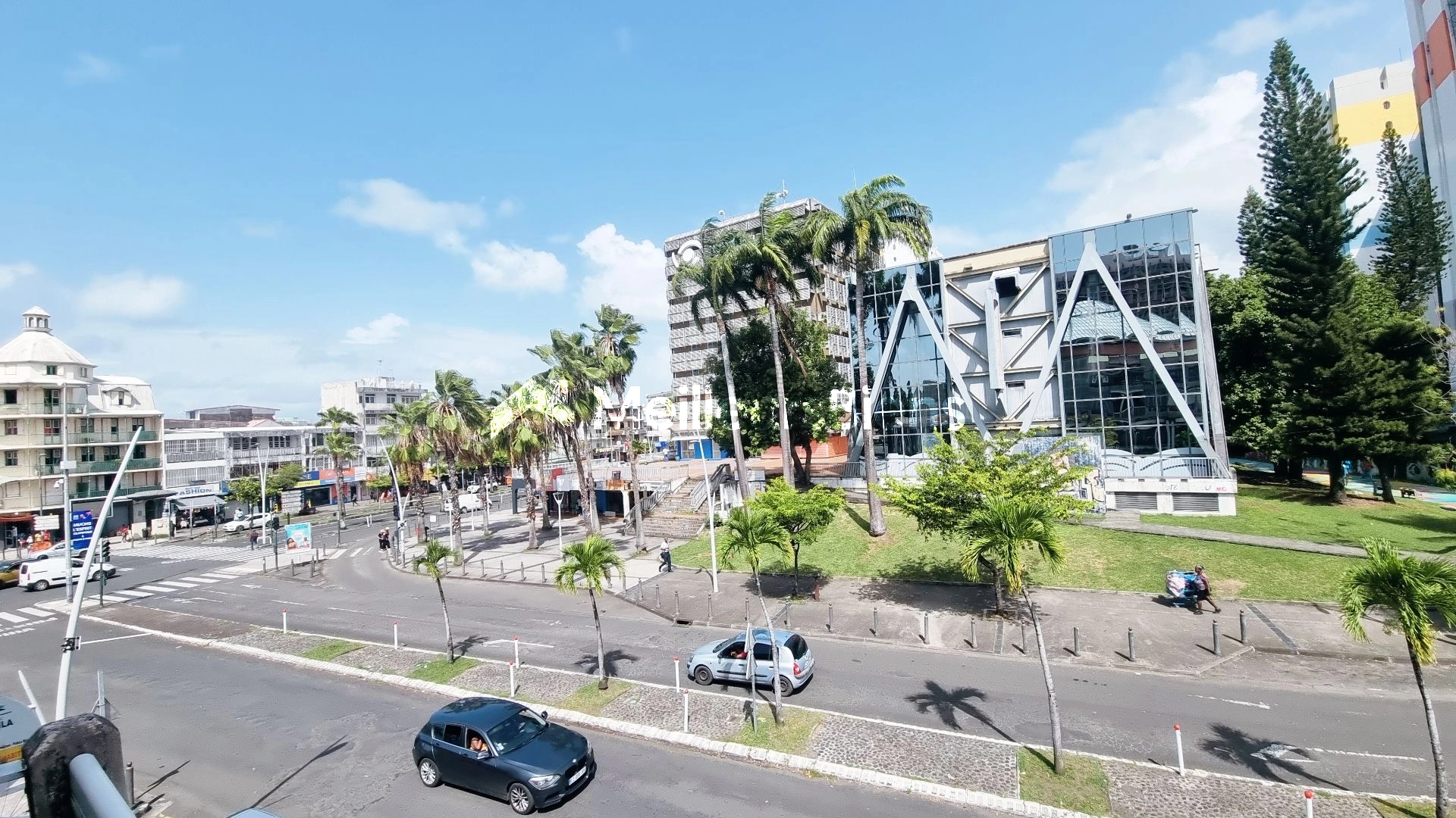 Bureau 2 pièces à Pointe-à-Pitre, 41,66 m² à 55 000 €