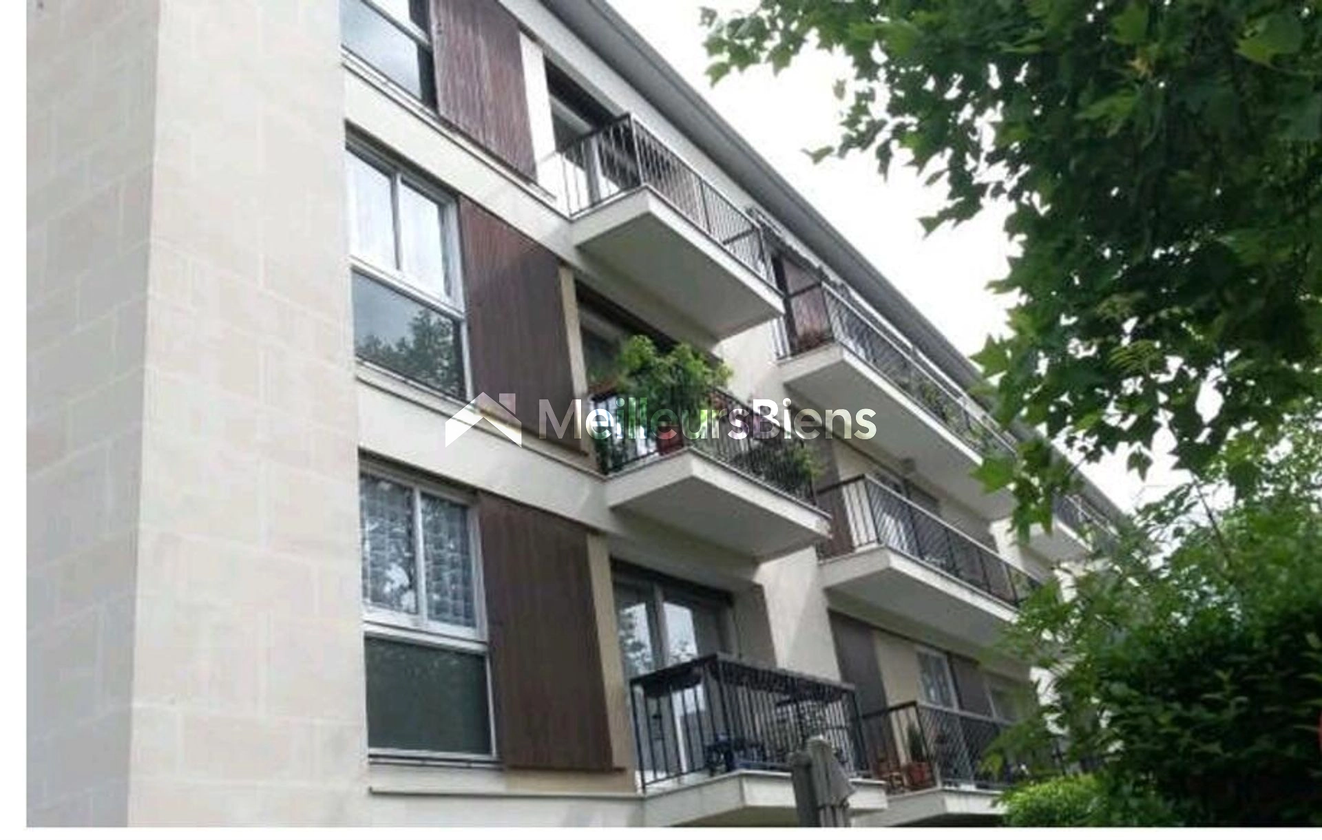 SAINT-GERMAIN-EN-LAYE – APPARTEMENT 4/5 PIÈCES – 103,08 M² – DERNIER ÉTAGE AVEC ASCENSEUR