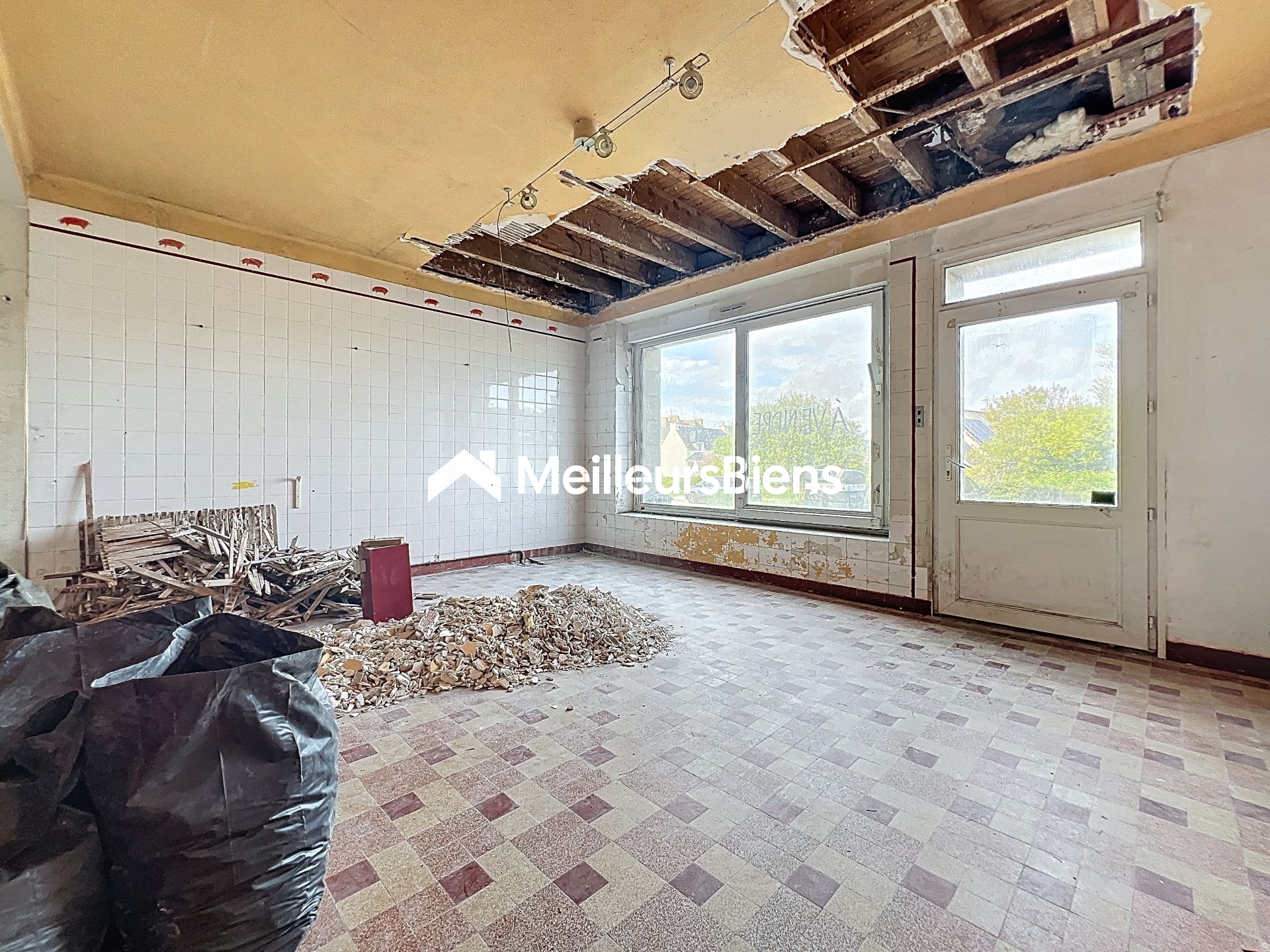 Maison 6 pièces 200 m² à Penmarch, 4 chambres et combles aménageables