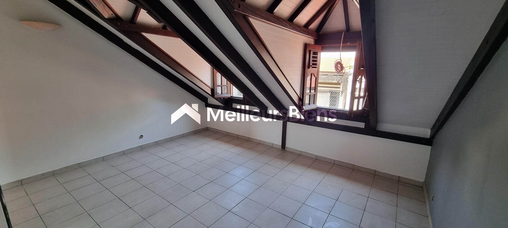 Studio 24,75 m² au 3e étage à Pointe-à-Pitre, idéal premier achat