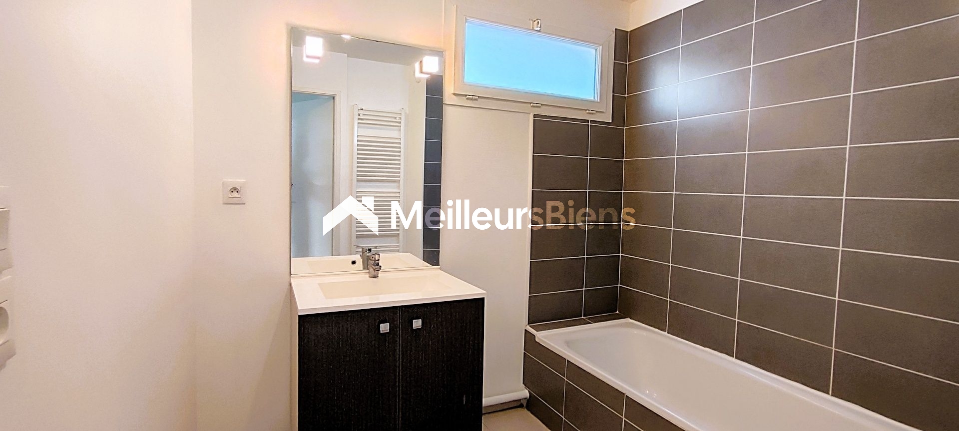 Toulouse Minimes : Grand T3 avec 2 chambres, terrasse et parking