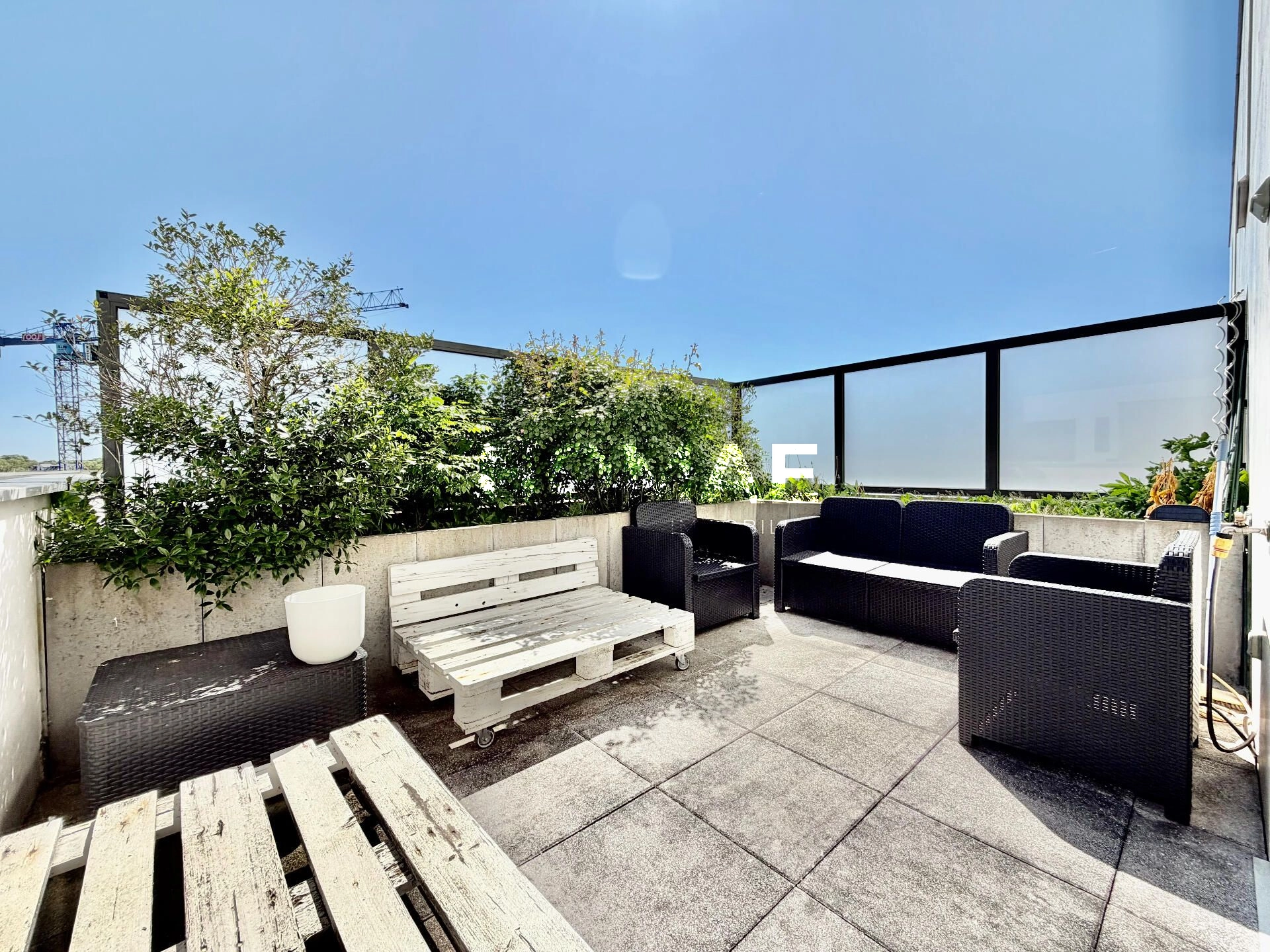 Saint-Cyr-l'École ZAC Renard - T3 traversant 65 m² avec terrasse 20 m², balcon et parking