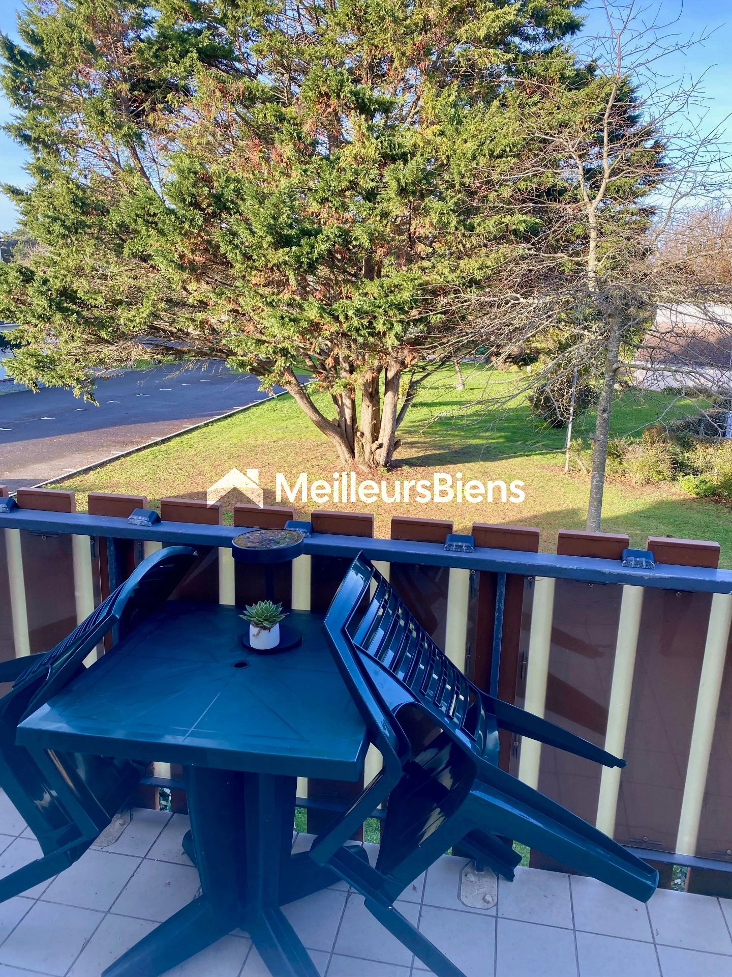 F3 en duplex + balcon+stationnement proche de LA BAULE