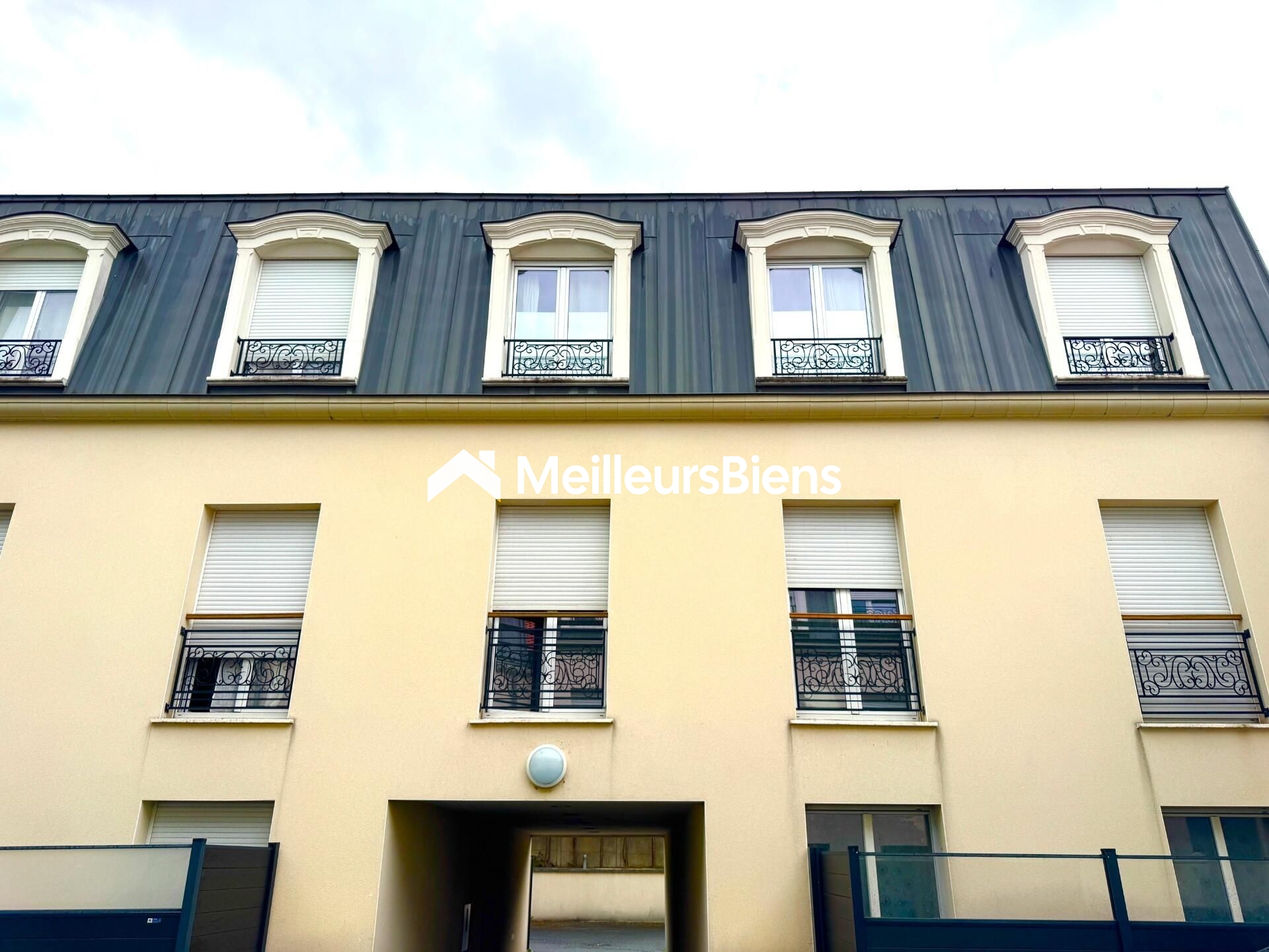 Villemomble - Appartement 3 pièces 54m2 - Dernier étage! - Parking