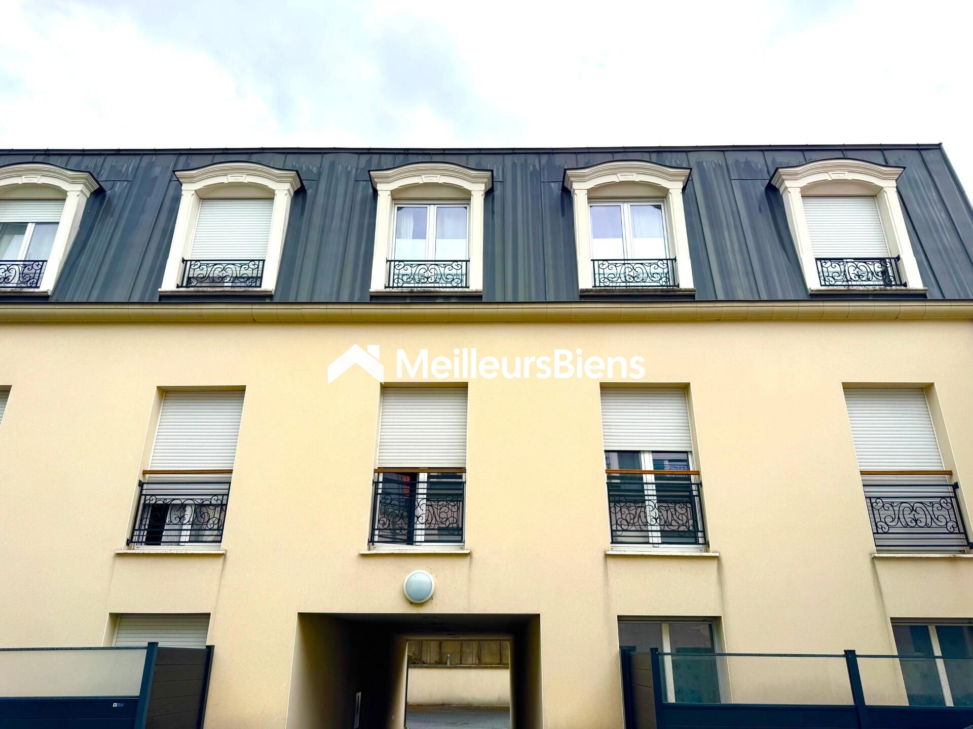 Villemomble - Appartement 3 pièces 54m2 - Dernier étage! - Parking