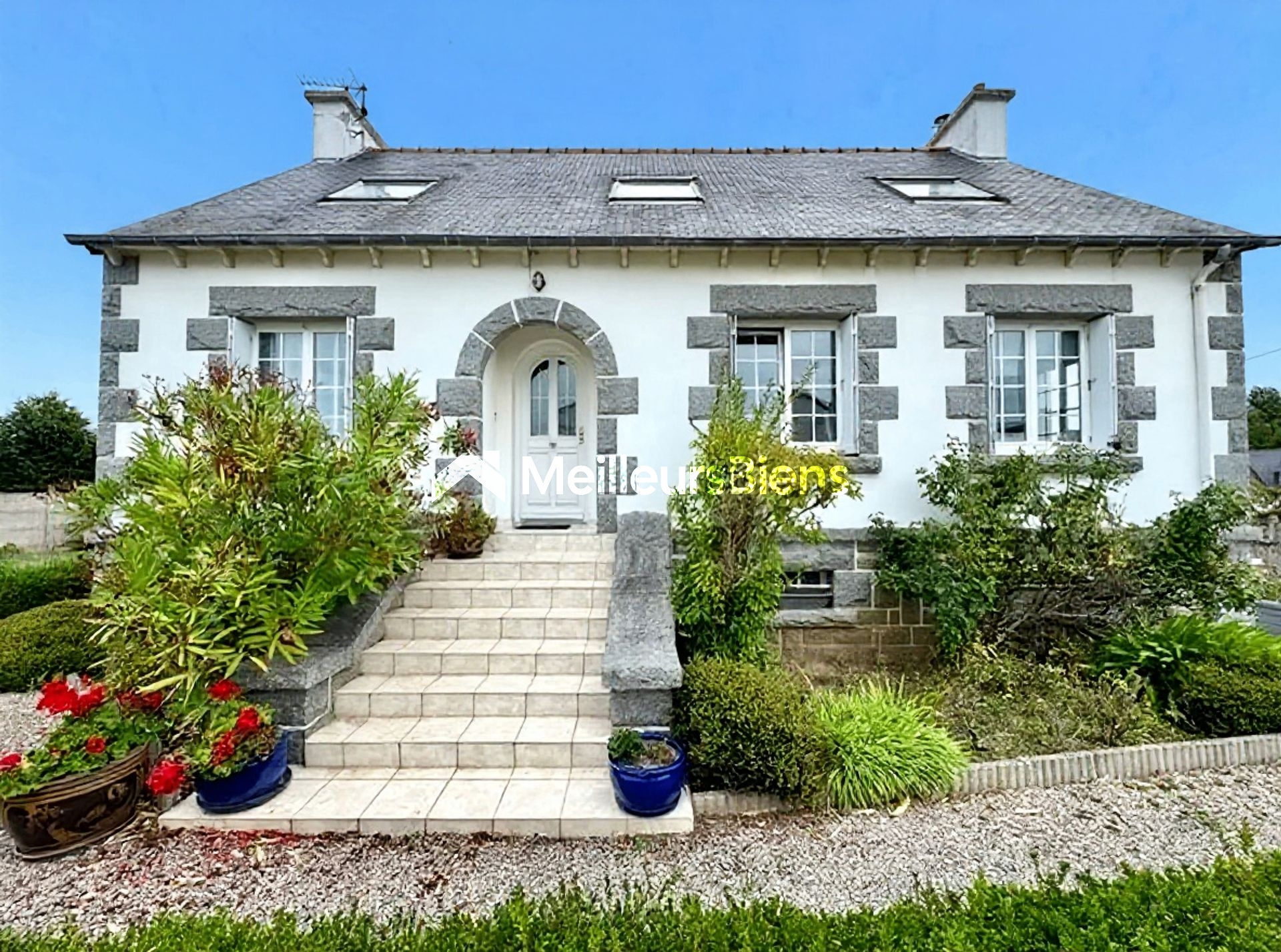 Maison familiale 4 chambres, état très soigné, prête à vivre
