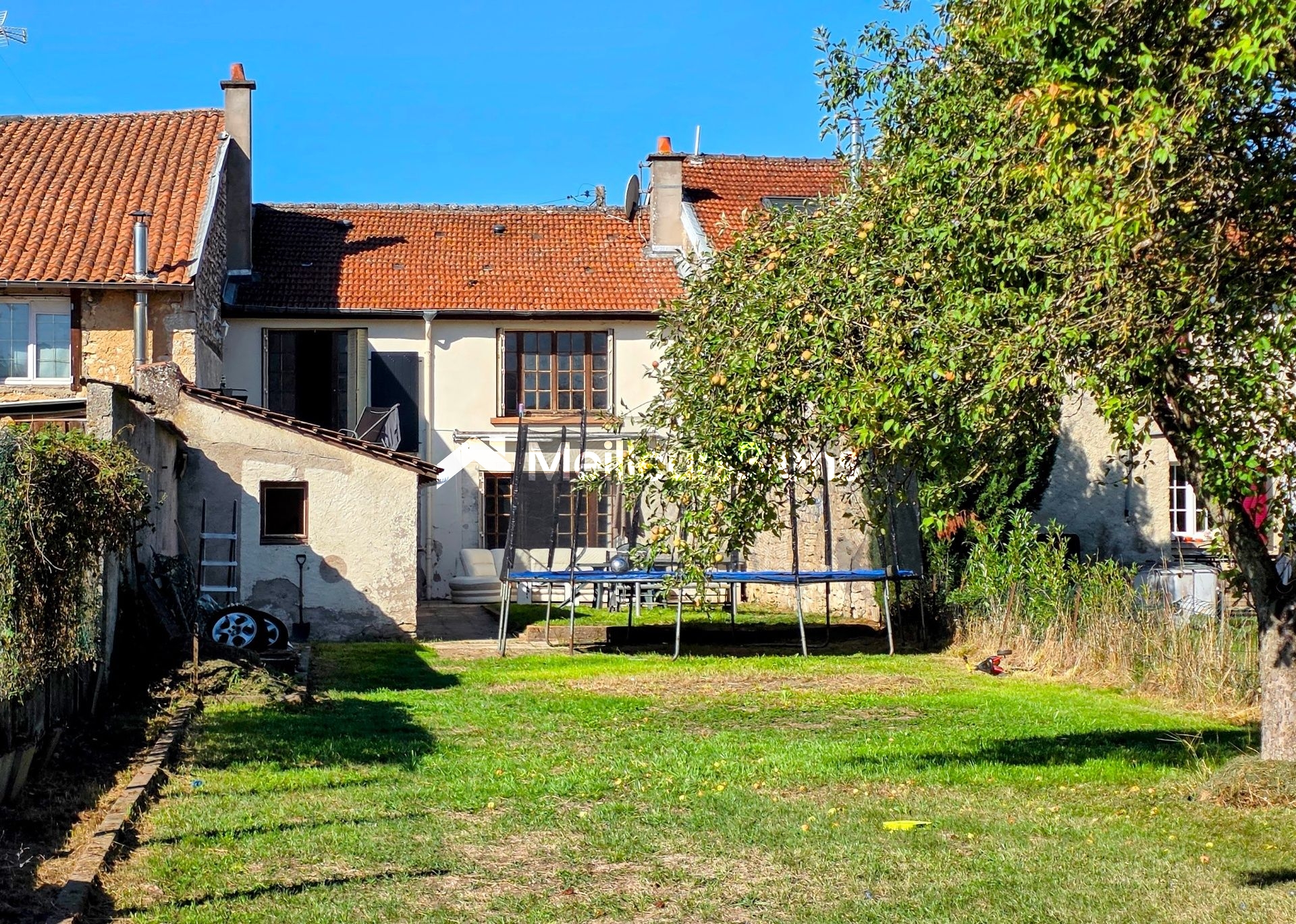 Maison de village 108m² à Rigny-la-Salle, 3 chambres , garage et jardin