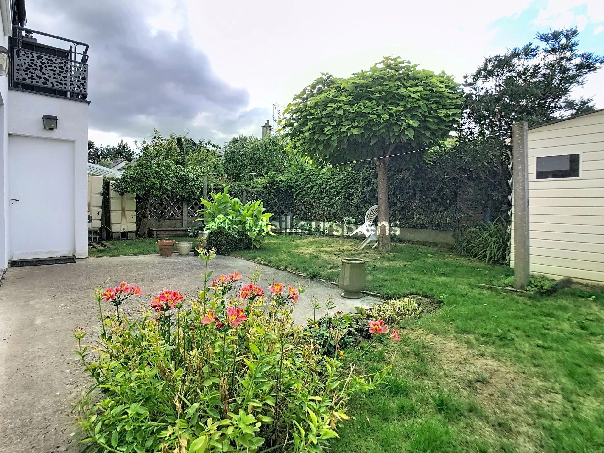 Belle maison familiale rénovée avec jardin et garage