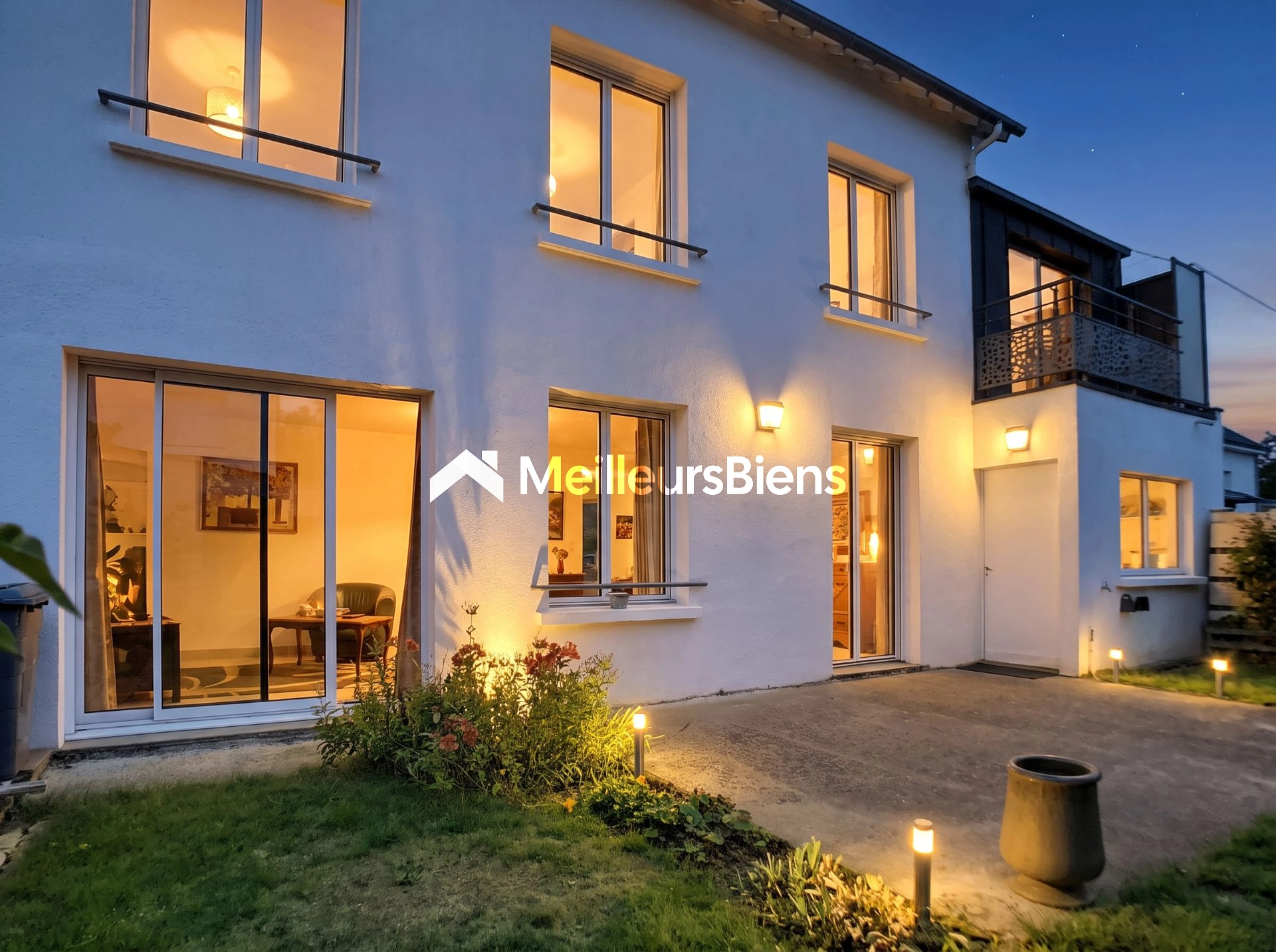 Belle maison familiale rénovée avec jardin et garage