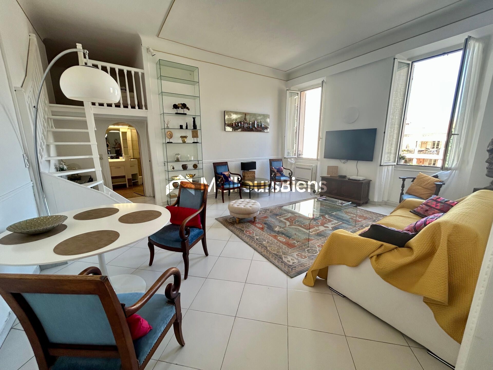 Cannes-rue d'Antibes : 2-3 pièces 57 m2, idéal location saisonnière