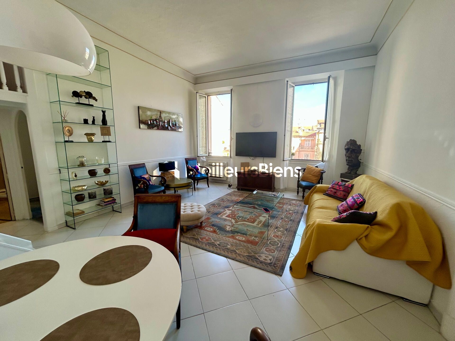 Cannes-rue d'Antibes : 2-3 pièces 57 m2, idéal location saisonnière
