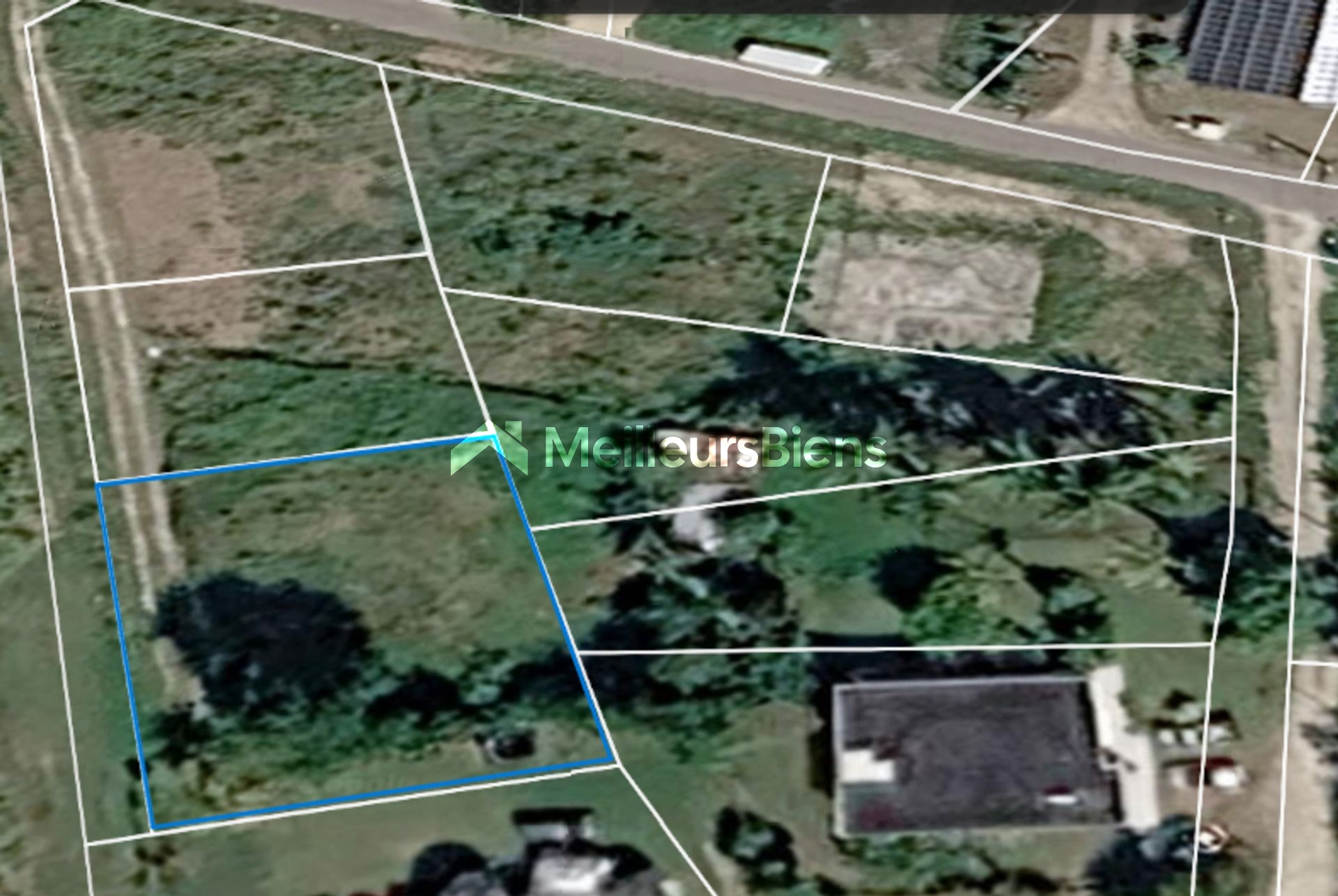 terrain à bâtir de 800m² à le moule (97160) meilleursbiens · 108 000 €