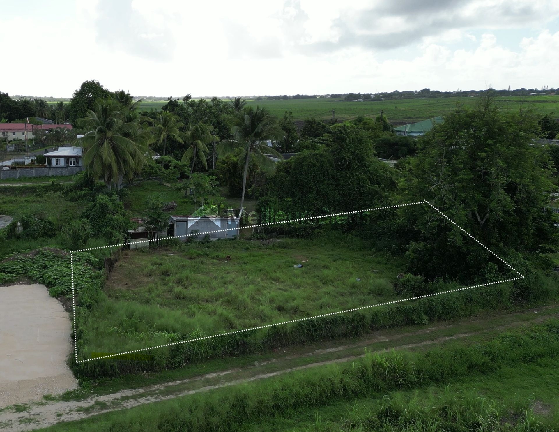 terrain à bâtir de 800m² à le moule (97160) meilleursbiens · 108 000 €