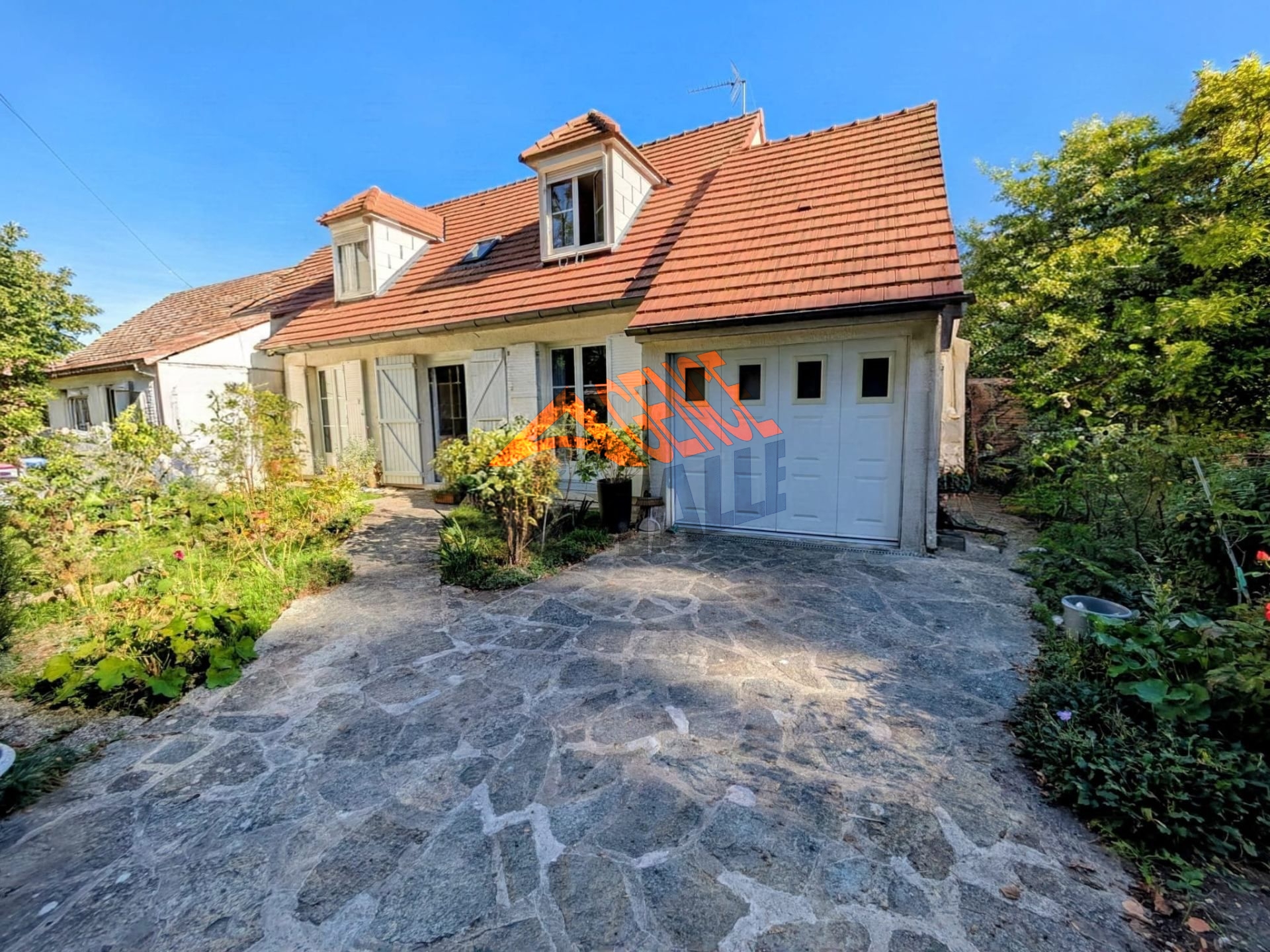 Maison 6 pièces 110 m² · à Asnières-sur-Oise · 110 m² · 325 000 €