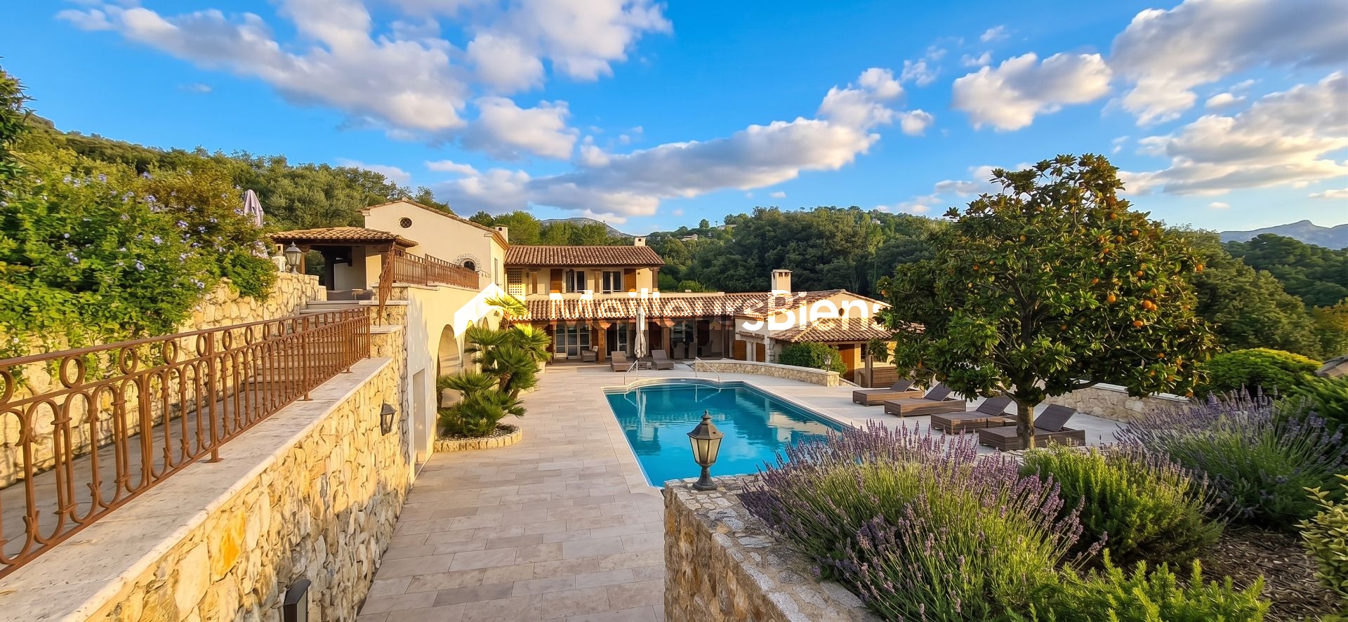 Maison 10 pièces 437 m² · à Saint-Paul-de-Vence · 437 m² · 2 700 000 €