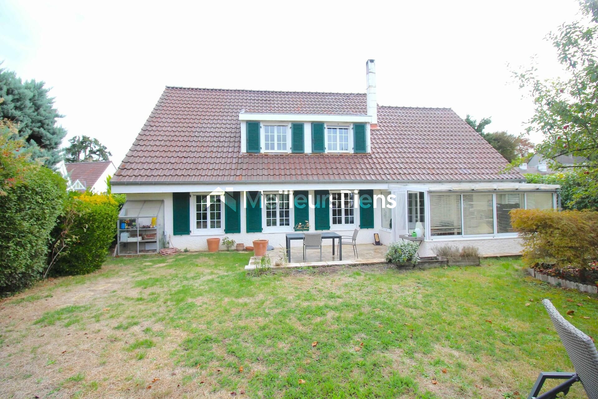 Maison 7 pièces 193 m² · à Auffargis · 192,8 m² · 450 000 €