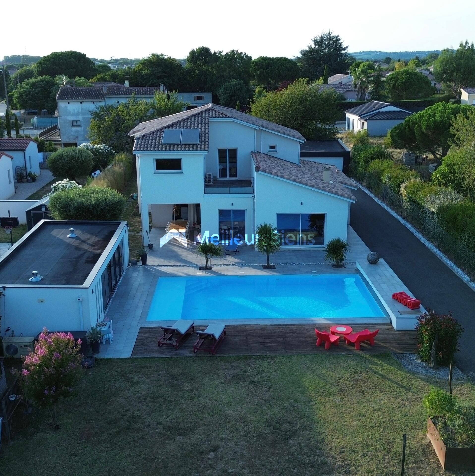 Maison 6 pièces 220 m² · à Saint-Jory · 220 m² · 579 000 €