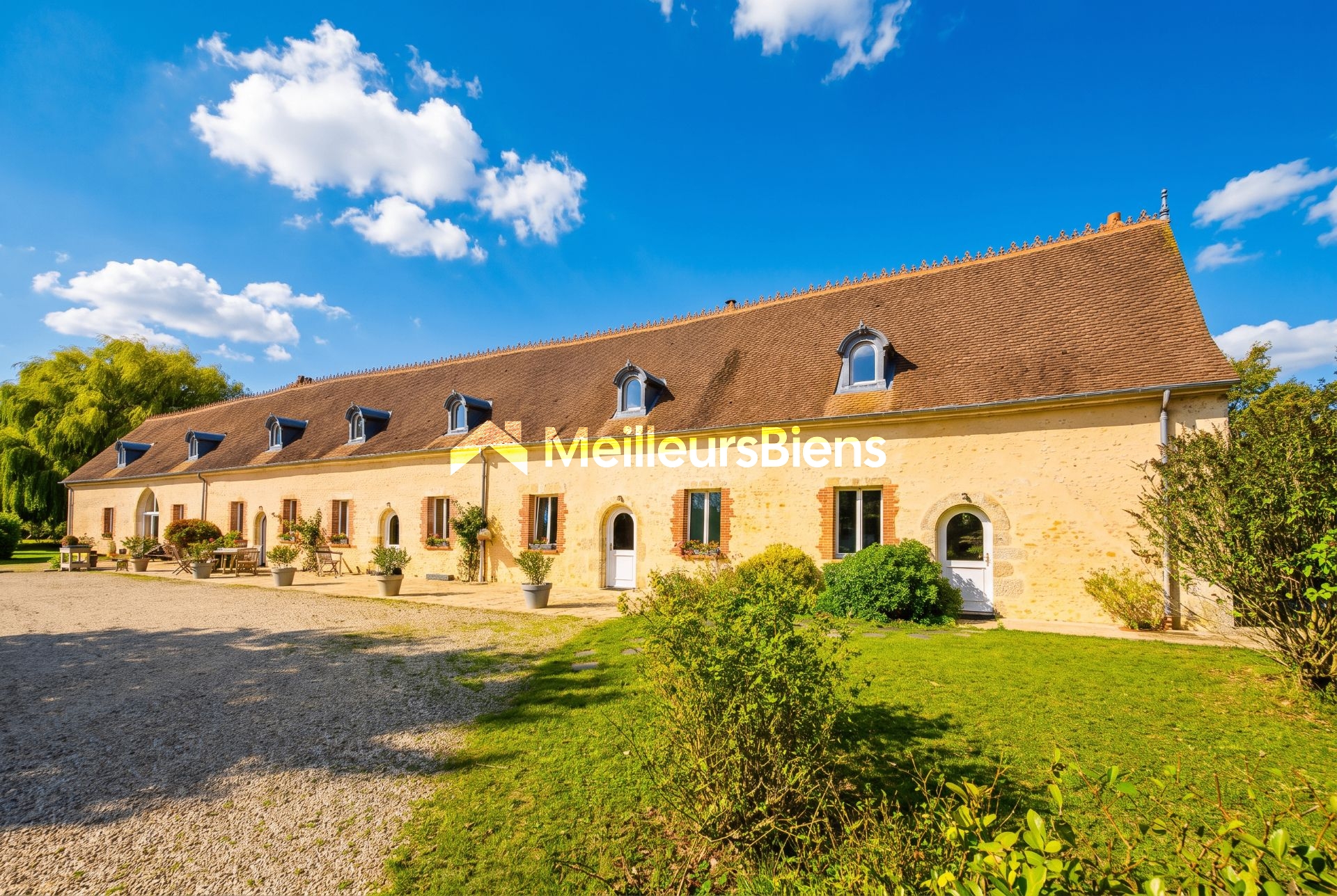 Maison 9 pièces 420 m² · à Montargis · 420 m² · 1 165 000 €