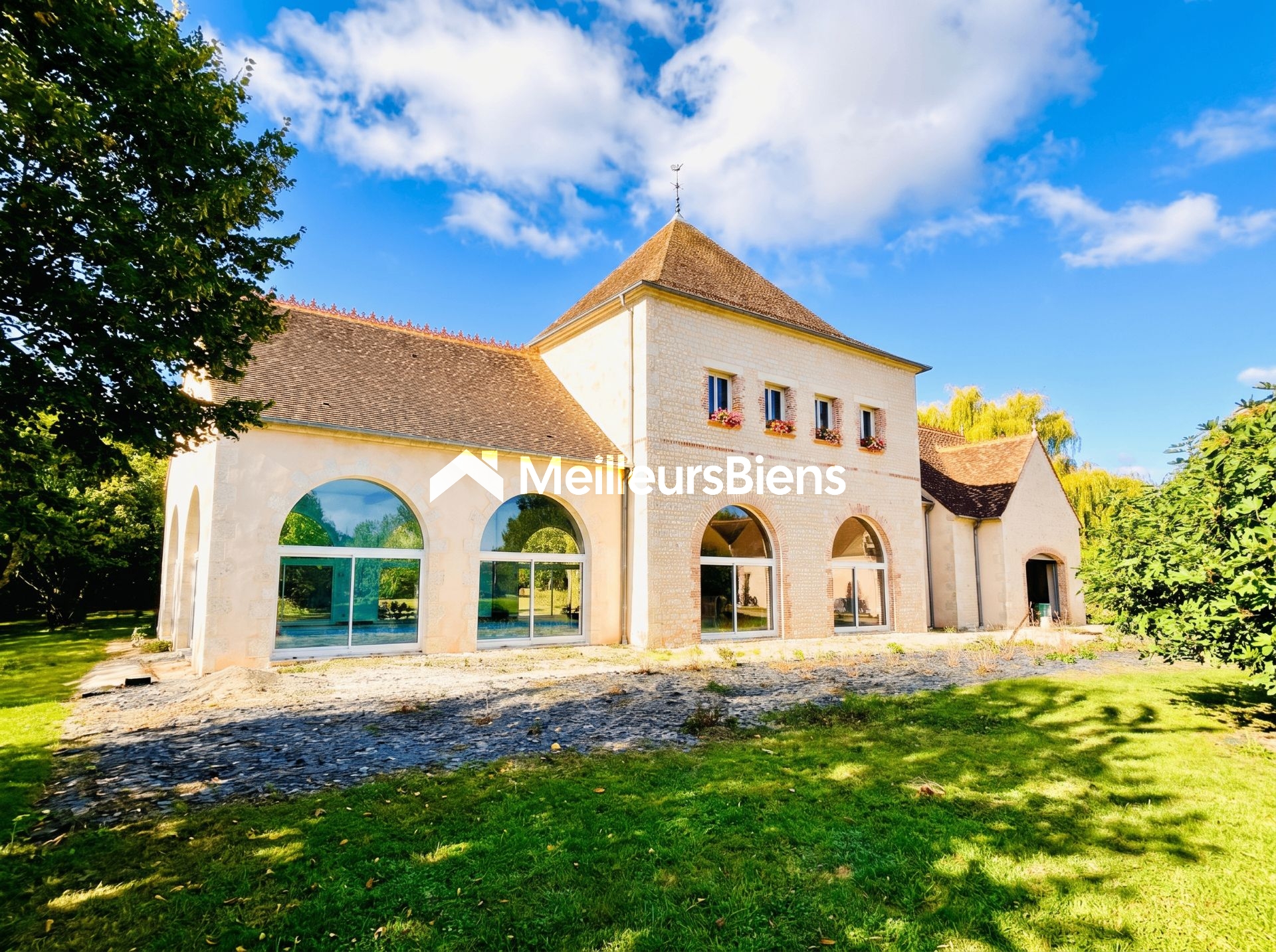 Maison 12 pièces 420 m² · à Montargis · 420 m² · 1 165 000 €