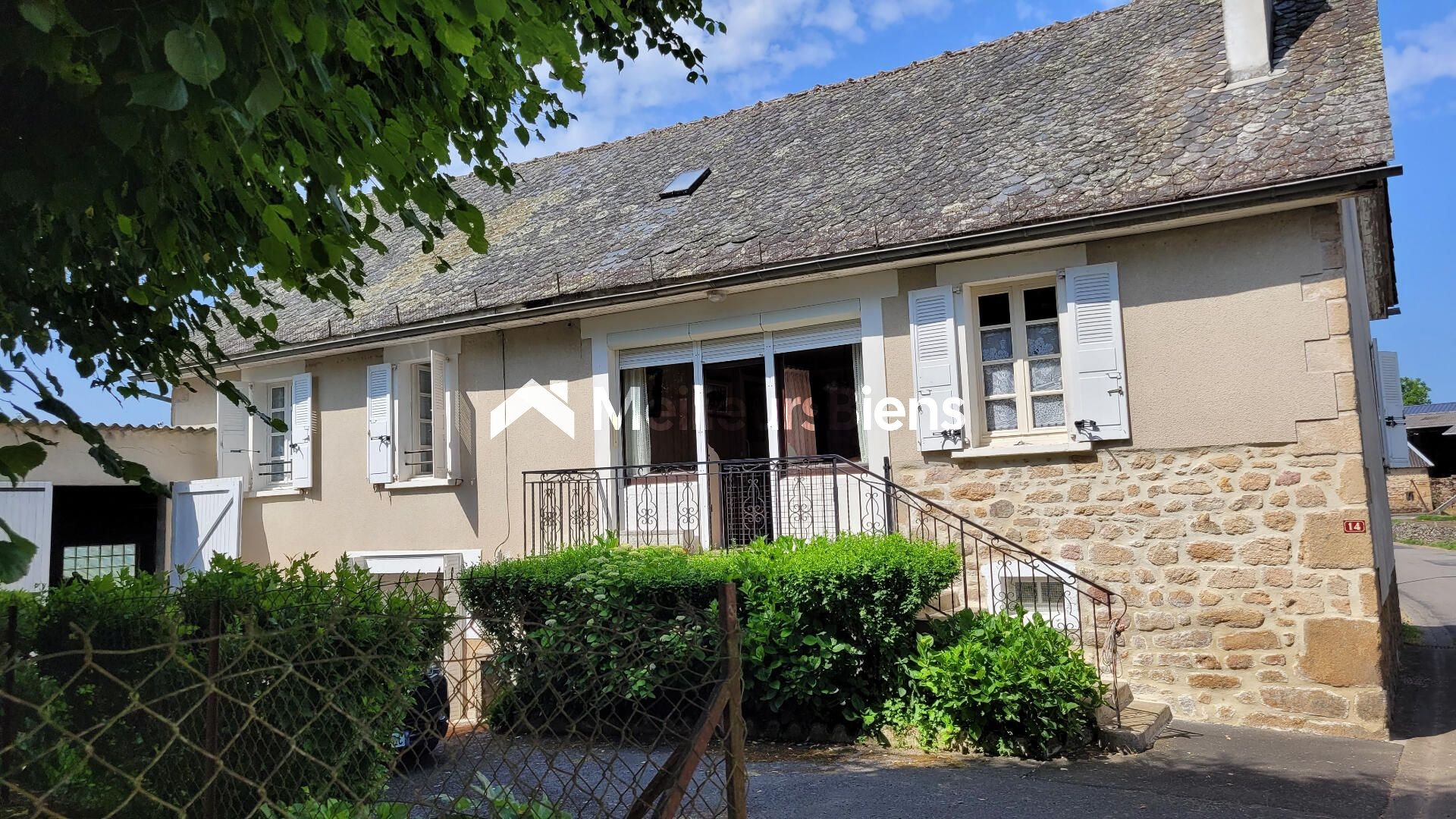 Maison 5 pièces 100 m² · à Cros-de-Montvert · 100 m² · 92 000 €