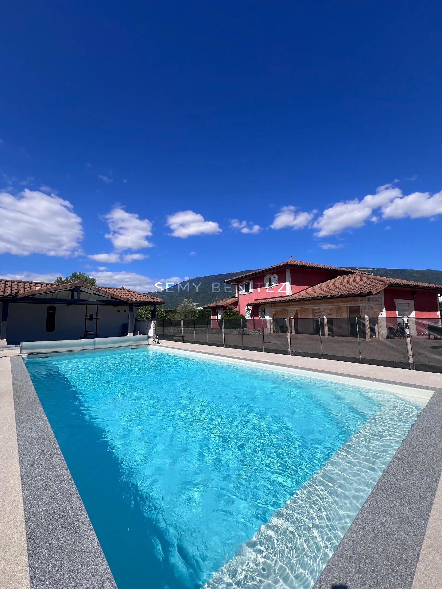 Maison 5 pièces 200 m² · à Valserhône · 200 m² · 585 000 €