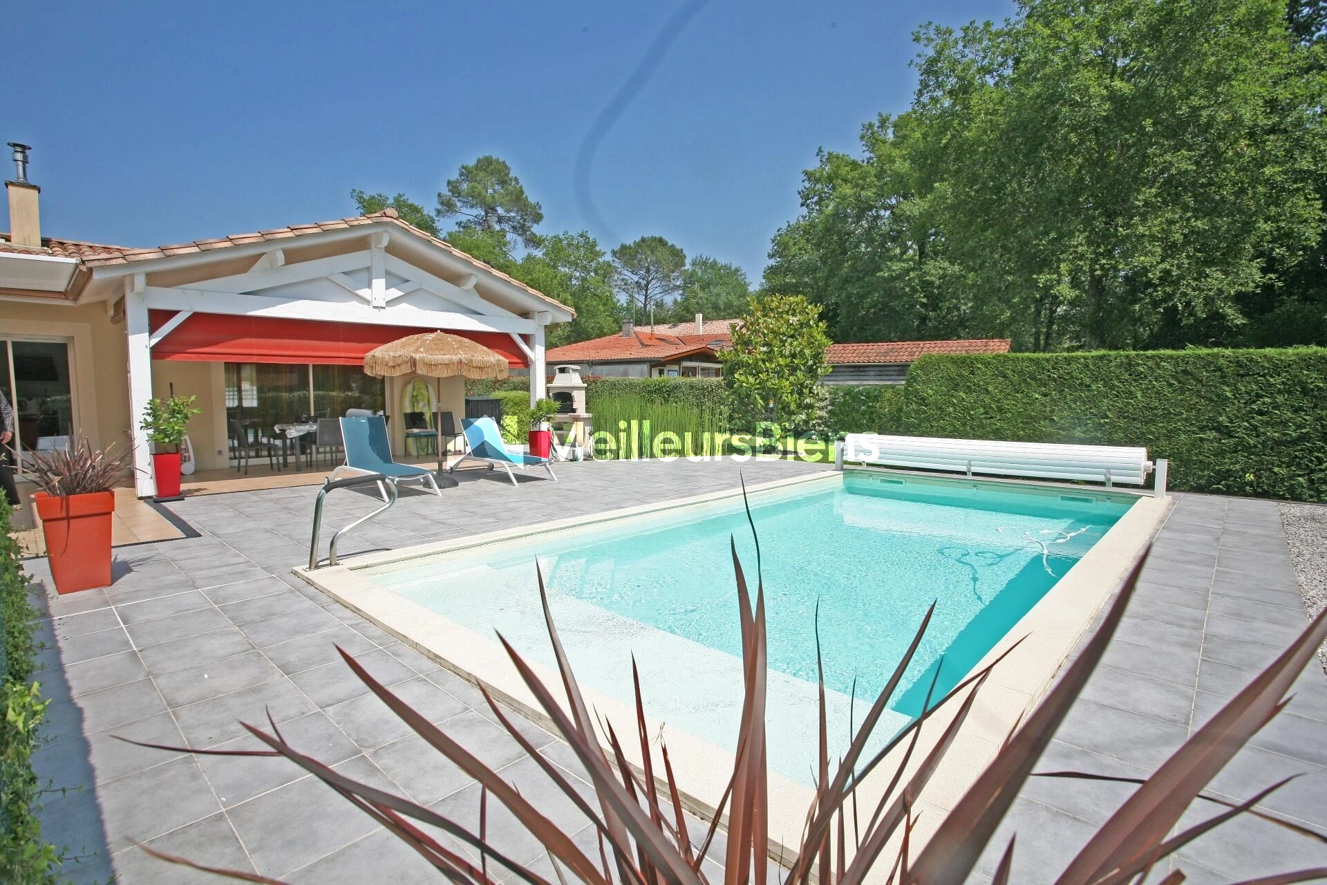 Maison familiale,  3 chambres + bureau  Parc 2250 m²