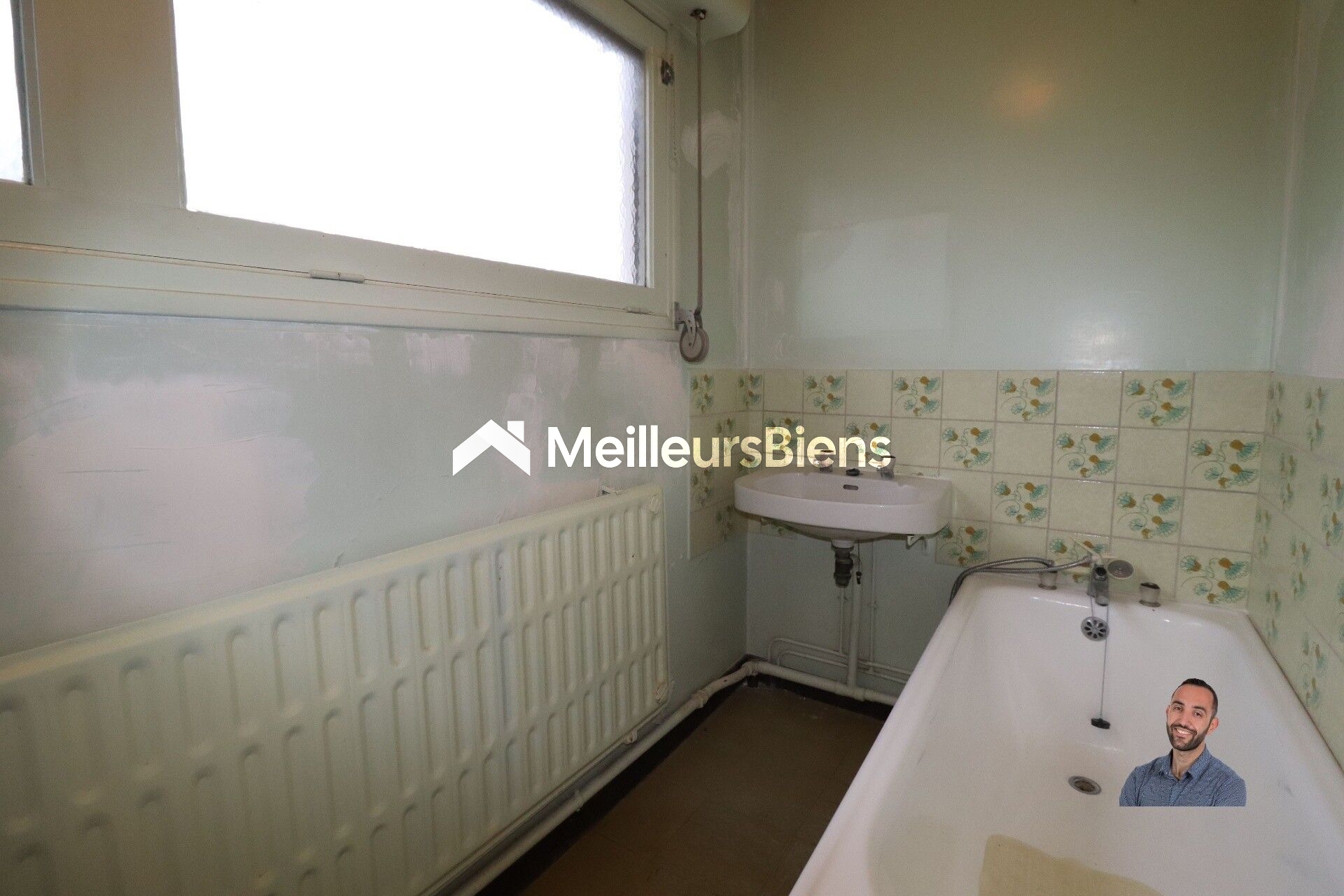 Maison à rénover 90 m² 3 chambres avec jardin.