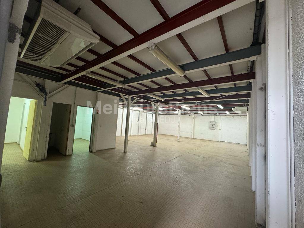 ENTREPOT 300m² Jarry