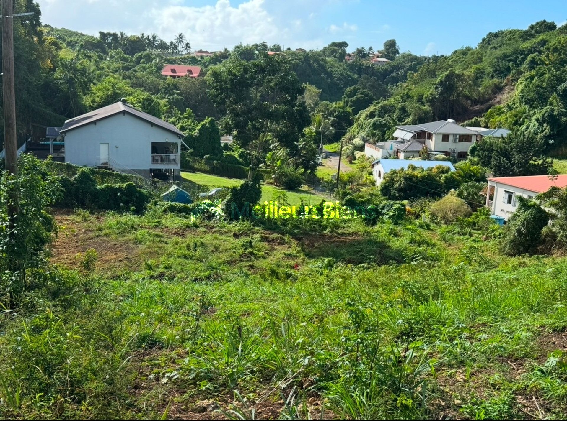 Terrain de 595 m² avec Projet de Construction - Secteur Calme au Gosier