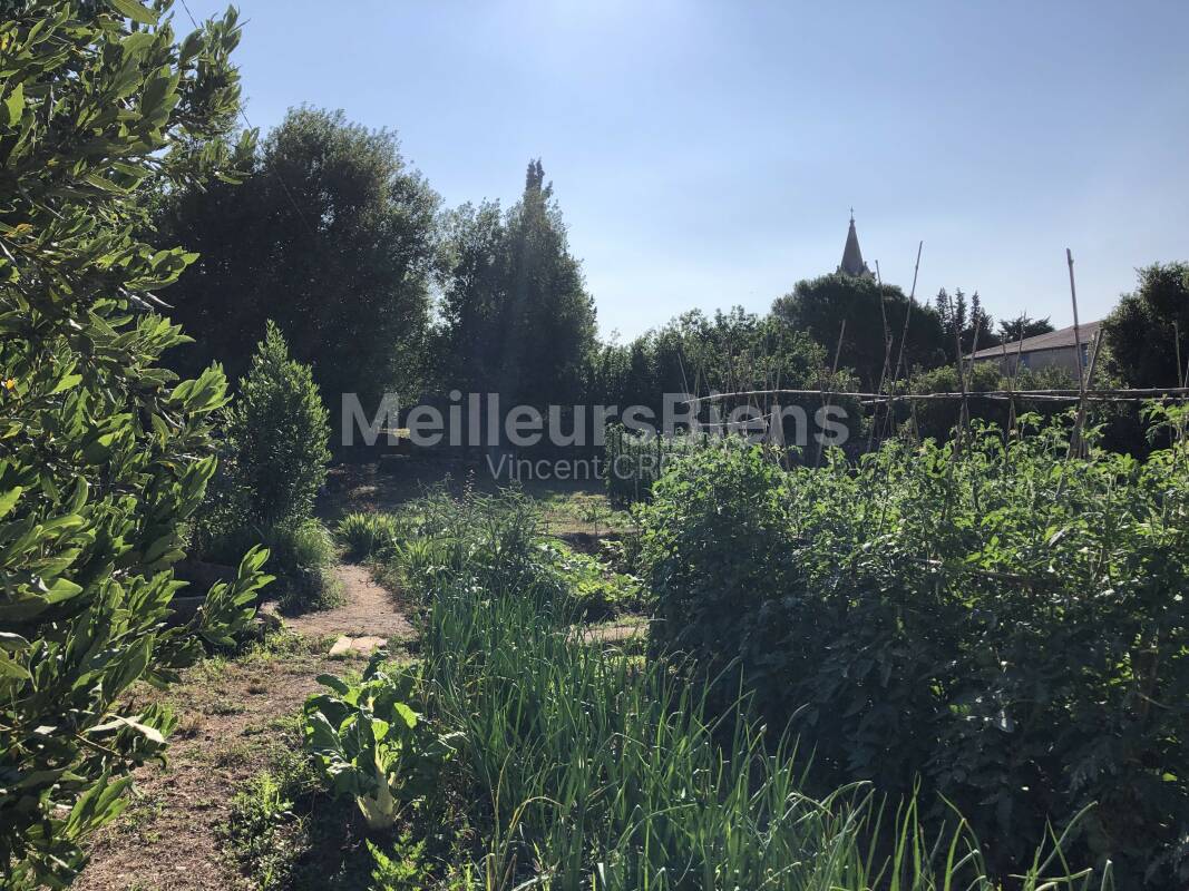 Terrain 675m² Loiras