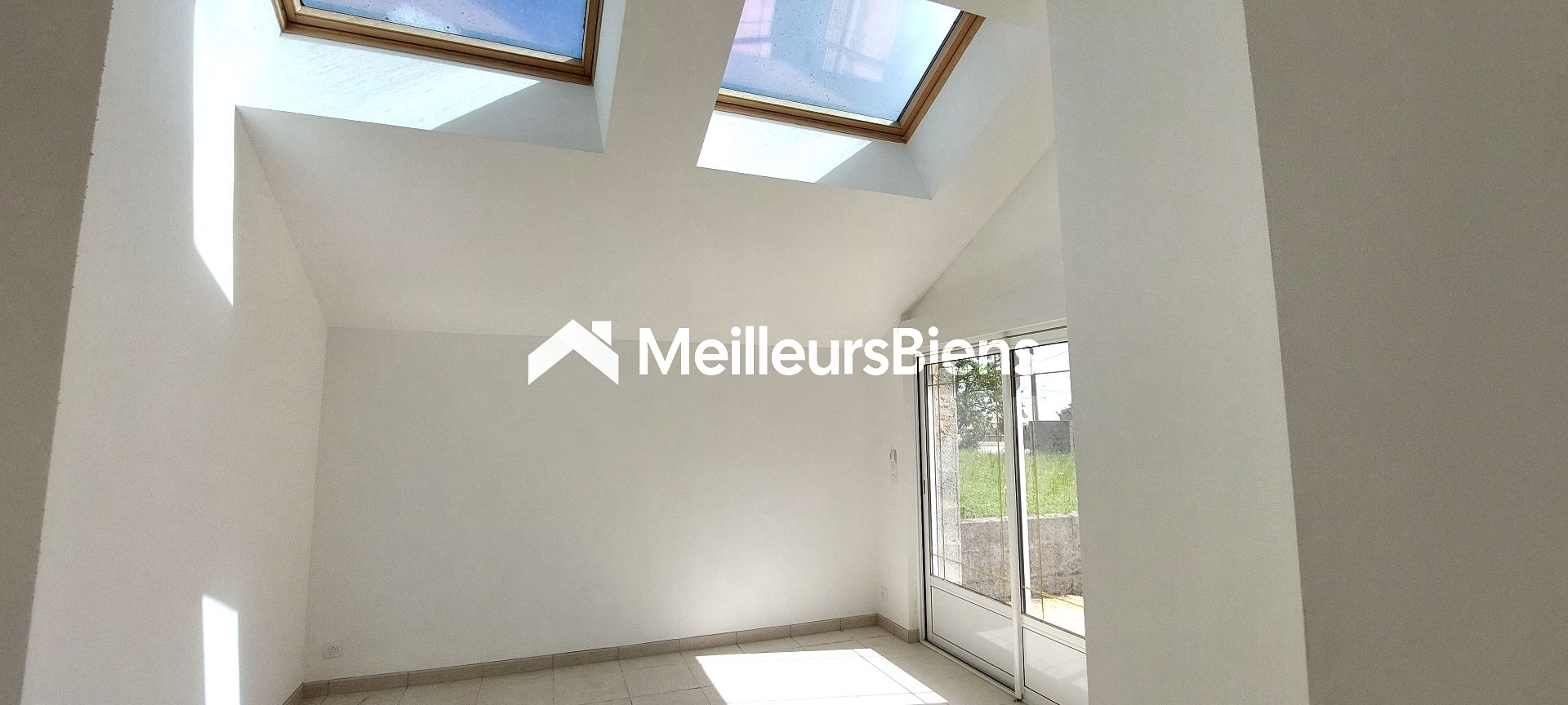 Maison d'environ 280m², 4 chambres, en campagne