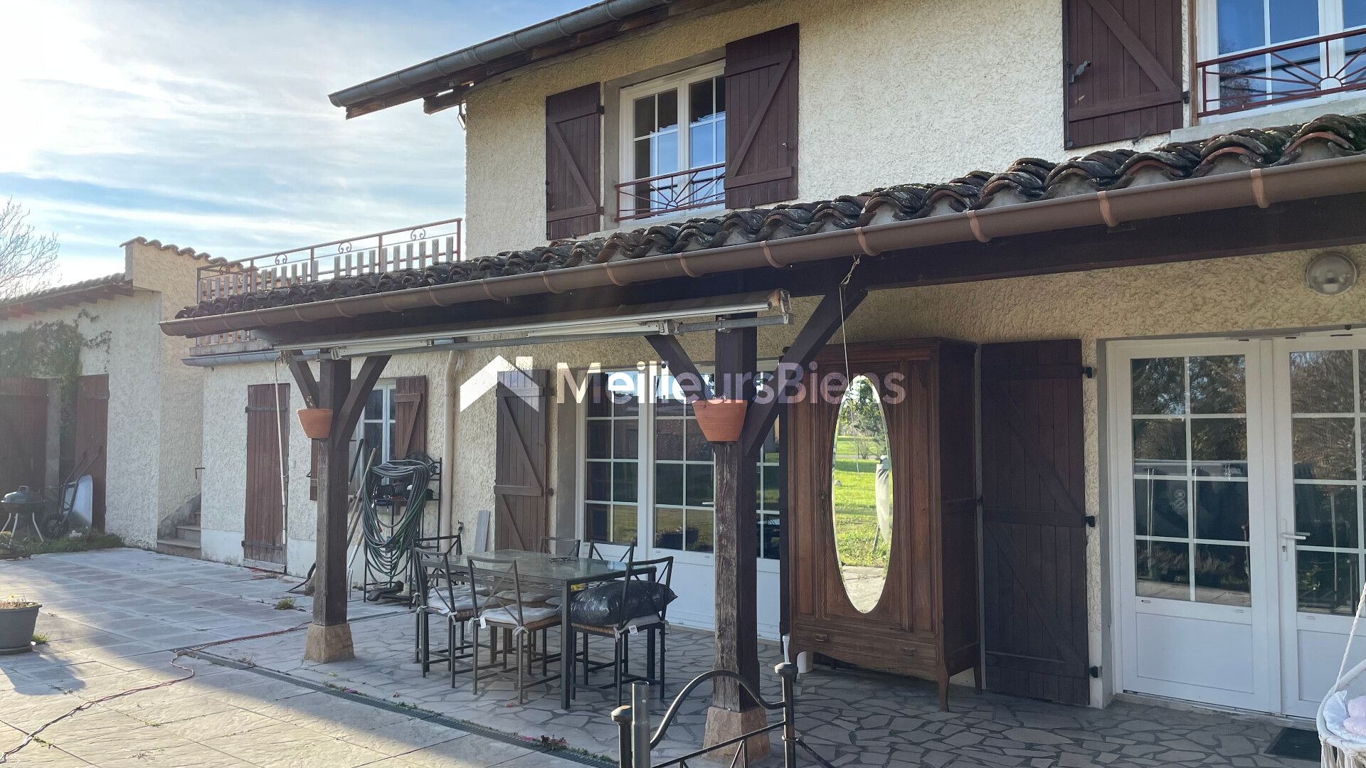 Maison de 135m² et dépendances sur un terrain clos de 1368m²