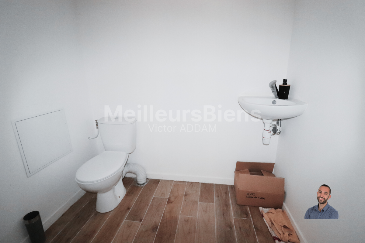 Local Commercial hyper centre proche Beffroi