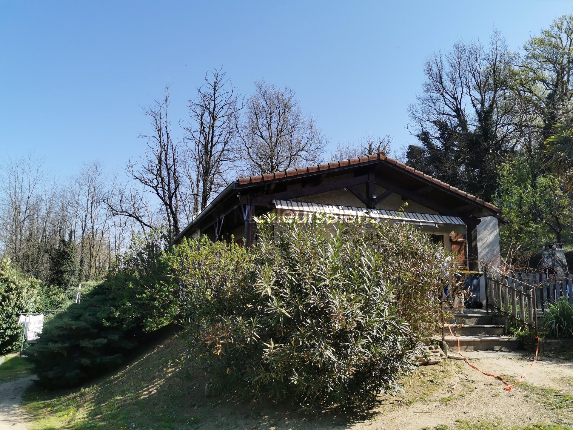 MAISON 113 M²  DEMI SOUS SOL