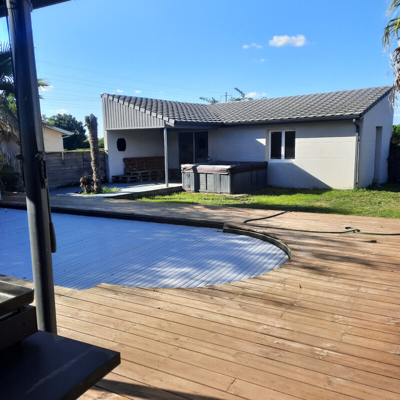 MAISON CONTEMPORAINE 125 M2. BUDGET 340 000 €