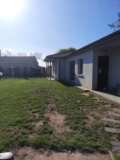 MAISON CONTEMPORAINE 125 M2. BUDGET 340 000 €