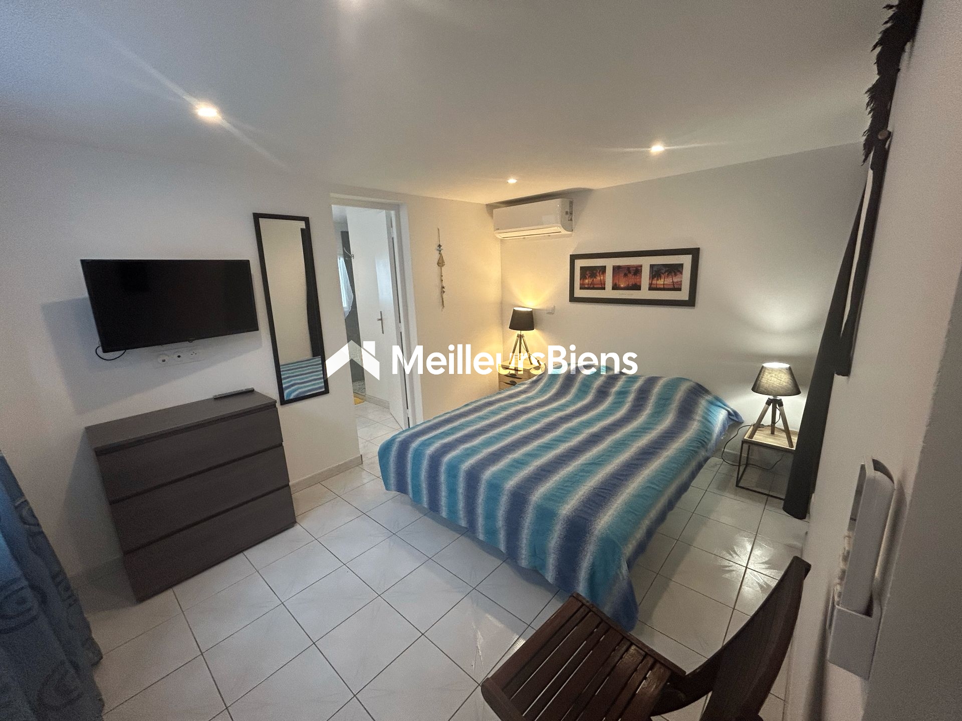 Appartement meuble T1 27m2 + 12m2 de terrasse