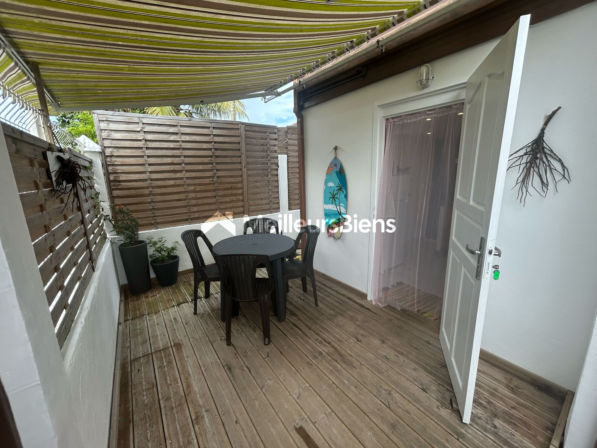 Appartement meuble T1 27m2 + 12m2 de terrasse
