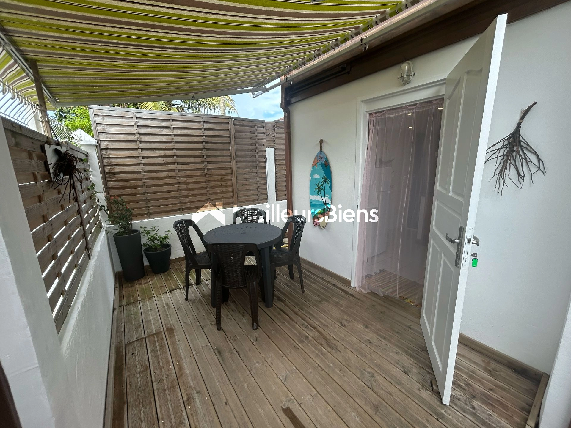 Appartement meuble T1 27m2 + 12m2 de terrasse