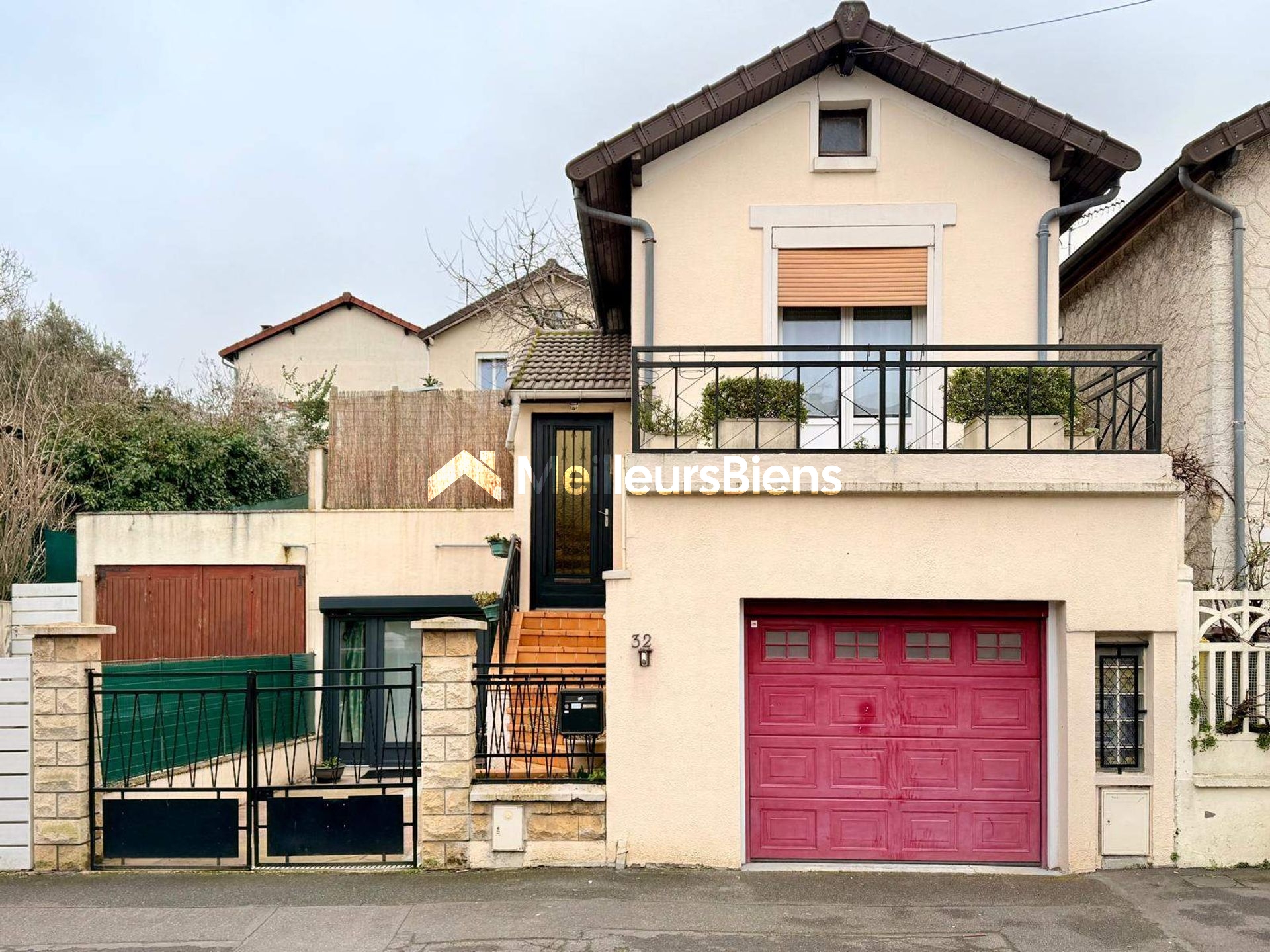 Maison et studio indépendant avec jardin et sous-sol total